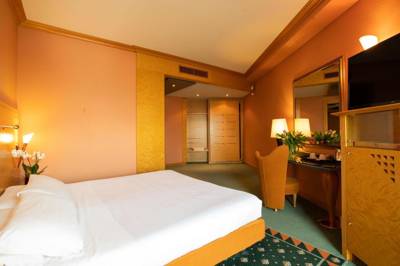 Shg Hotel Antonella Pomezia Dış mekan fotoğraf