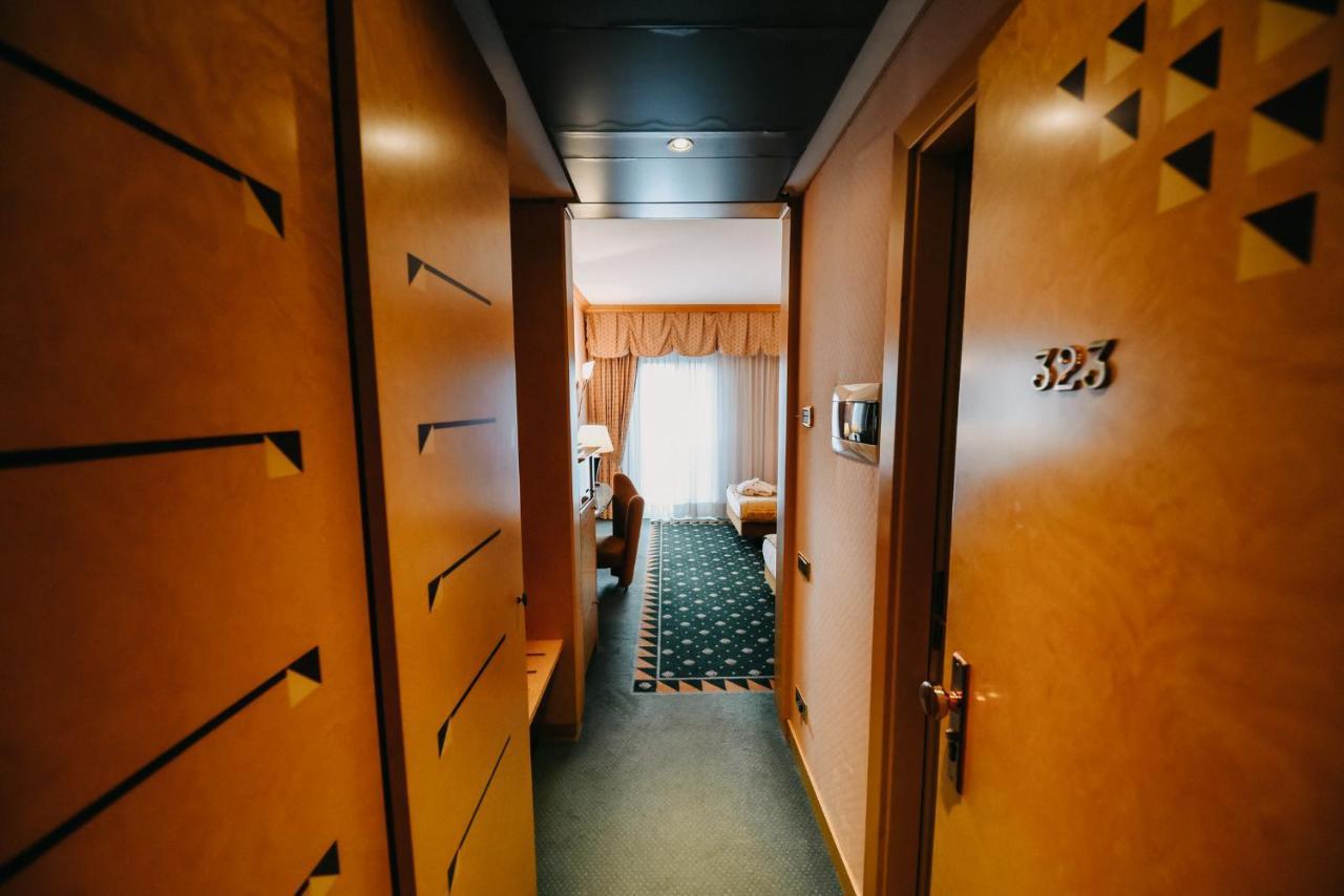 Shg Hotel Antonella Pomezia Dış mekan fotoğraf