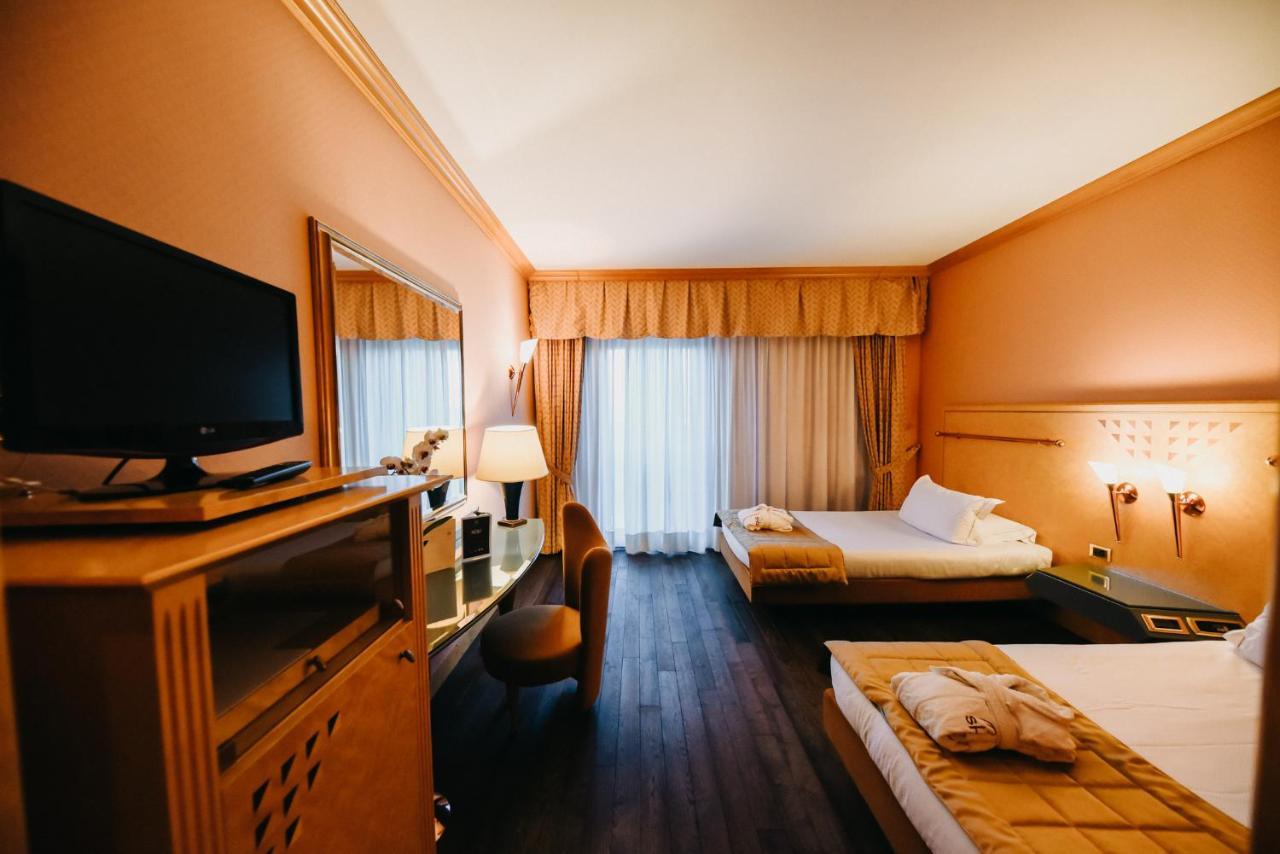 Shg Hotel Antonella Pomezia Dış mekan fotoğraf