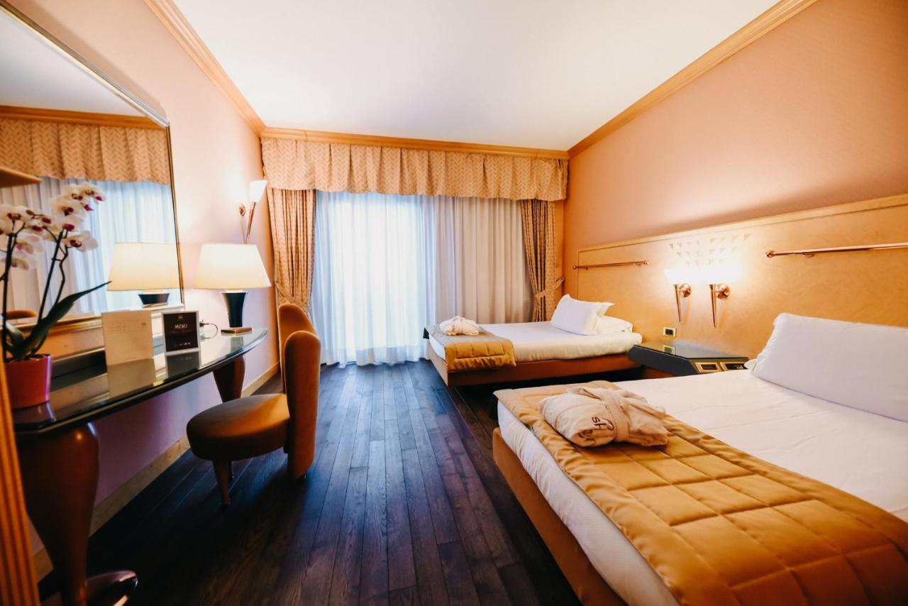 Shg Hotel Antonella Pomezia Dış mekan fotoğraf