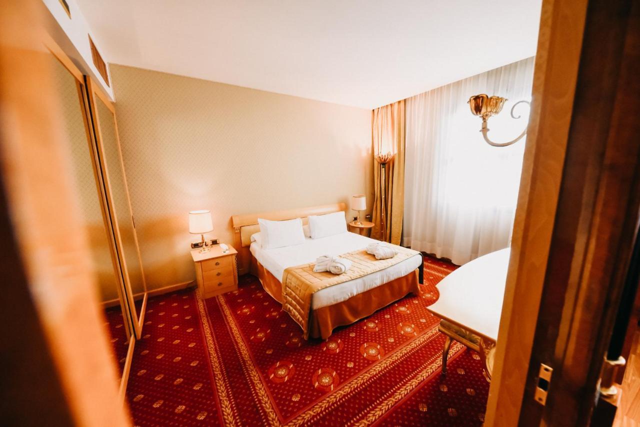 Shg Hotel Antonella Pomezia Dış mekan fotoğraf