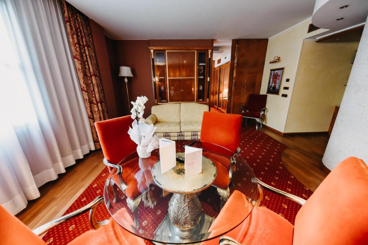 Shg Hotel Antonella Pomezia Dış mekan fotoğraf