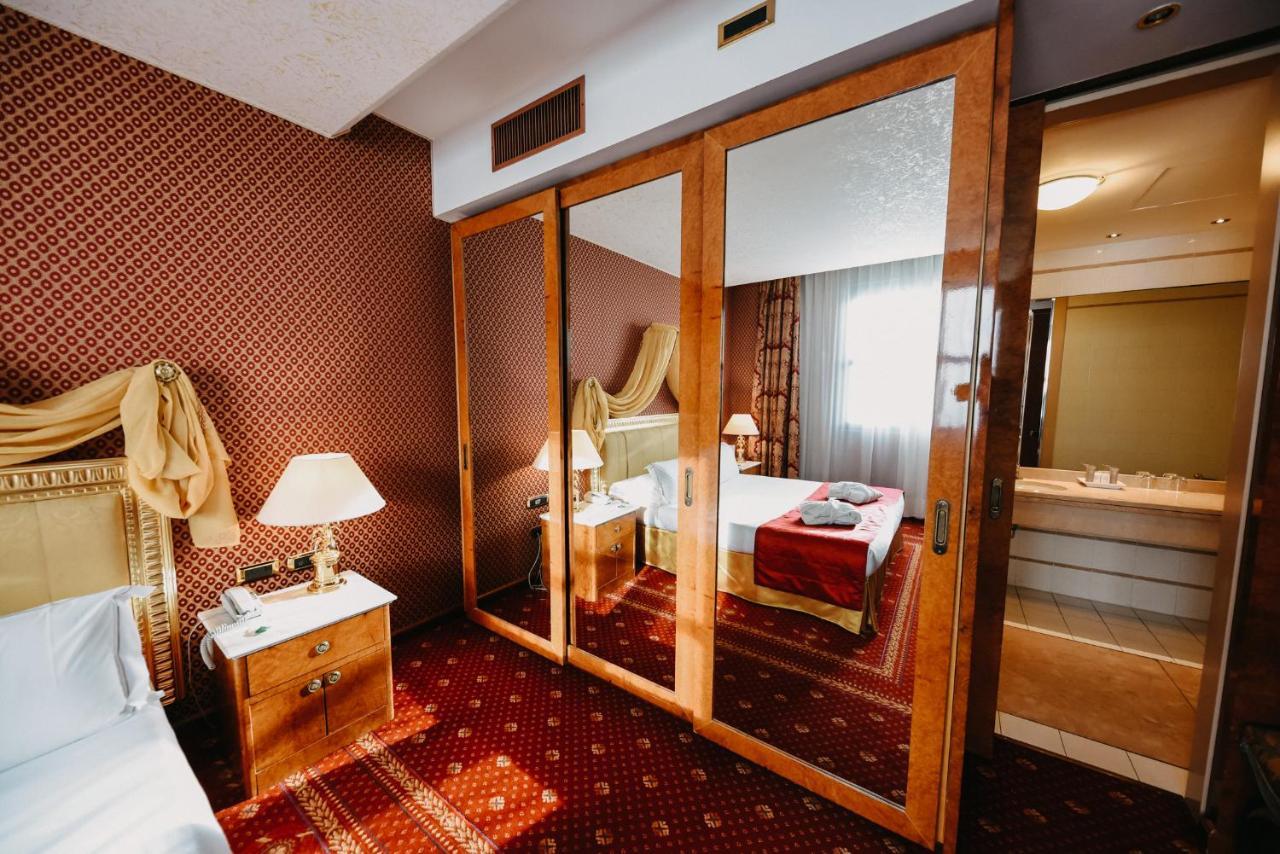 Shg Hotel Antonella Pomezia Dış mekan fotoğraf