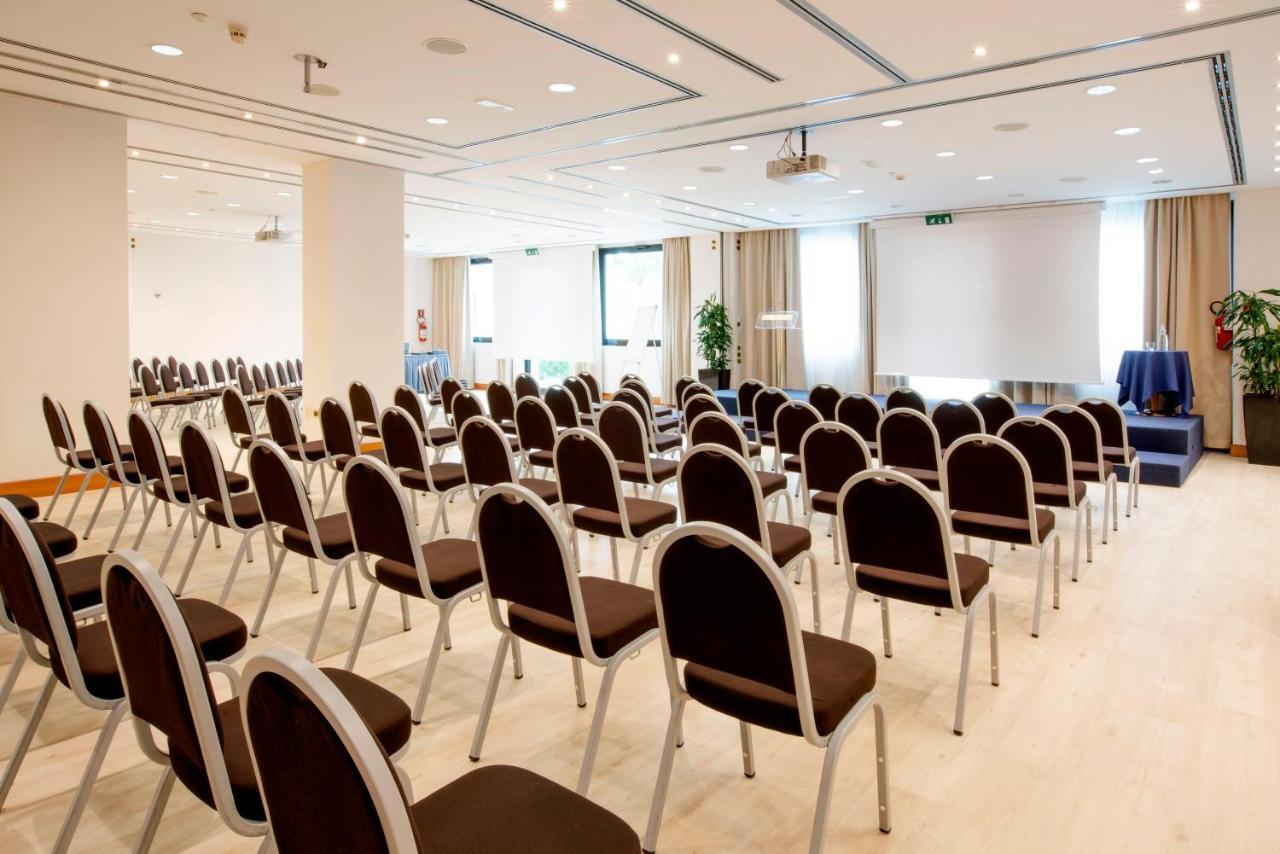 Shg Hotel Antonella Pomezia Dış mekan fotoğraf